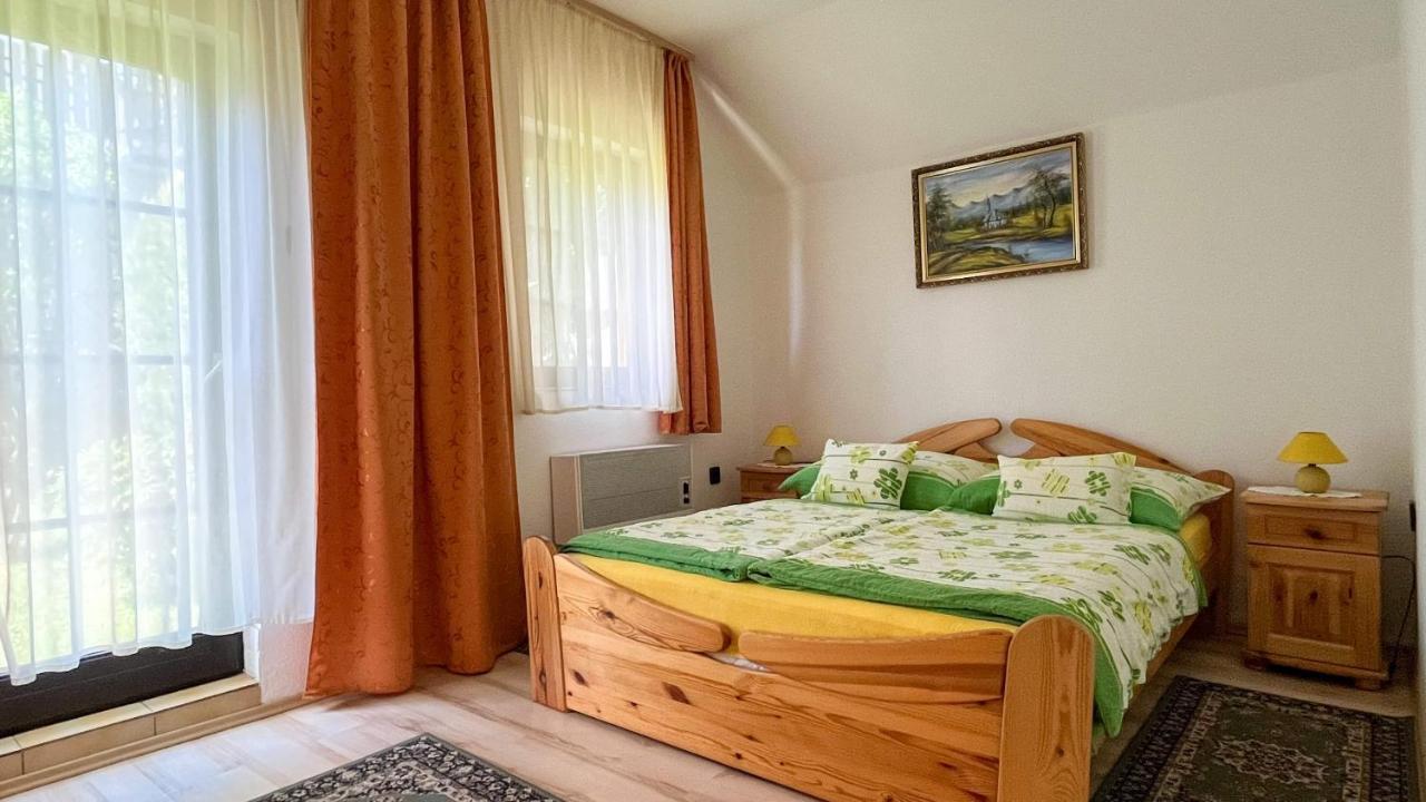Magyar Apartmanhazak I-Iii. Zalakaros Zewnętrze zdjęcie