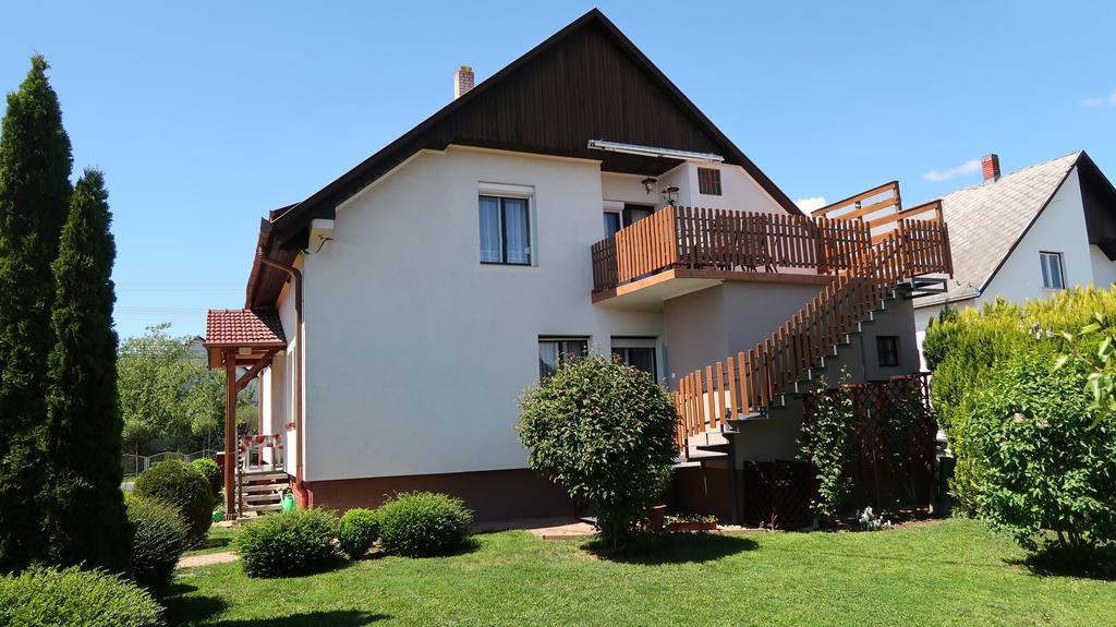 Magyar Apartmanhazak I-Iii. Zalakaros Zewnętrze zdjęcie